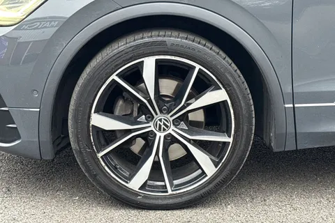 EX72OTE Volkswagen Tiguan 2.0 TSI 4Motion R-Line 5dr DSG Thumbnail #16