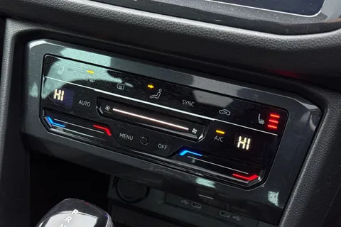 EX72OTE Volkswagen Tiguan 2.0 TSI 4Motion R-Line 5dr DSG Thumbnail #22