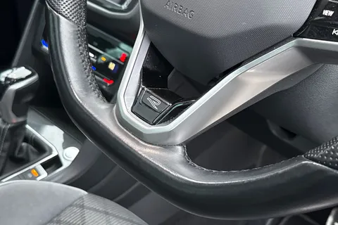 EX72OTE Volkswagen Tiguan 2.0 TSI 4Motion R-Line 5dr DSG Thumbnail #32