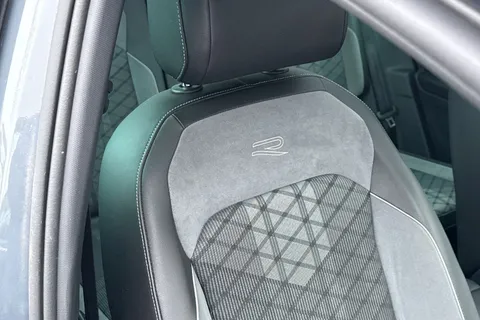 EX72OTE Volkswagen Tiguan 2.0 TSI 4Motion R-Line 5dr DSG Thumbnail #34