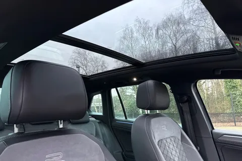 EX72OTE Volkswagen Tiguan 2.0 TSI 4Motion R-Line 5dr DSG Thumbnail #35