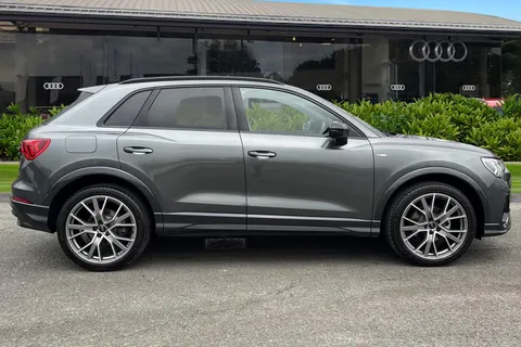 LM75ALO Audi Q3 Black Edition 35 TFSI  150 PS S tronic Thumbnail #4