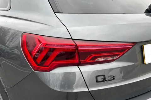 LM75ALO Audi Q3 Black Edition 35 TFSI  150 PS S tronic Thumbnail #8