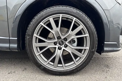 LM75ALO Audi Q3 Black Edition 35 TFSI  150 PS S tronic Thumbnail #10