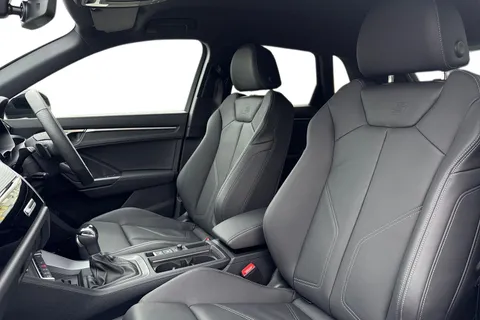 LM75ALO Audi Q3 Black Edition 35 TFSI  150 PS S tronic Thumbnail #16