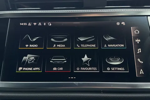 LM75ALO Audi Q3 Black Edition 35 TFSI  150 PS S tronic Thumbnail #17