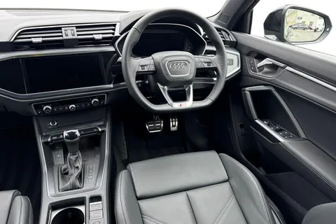 LM75ALO Audi Q3 Black Edition 35 TFSI  150 PS S tronic Thumbnail #18