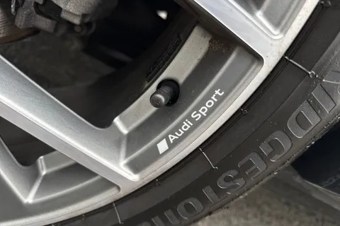 LM75ALO Audi Q3 Black Edition 35 TFSI  150 PS S tronic Thumbnail #25