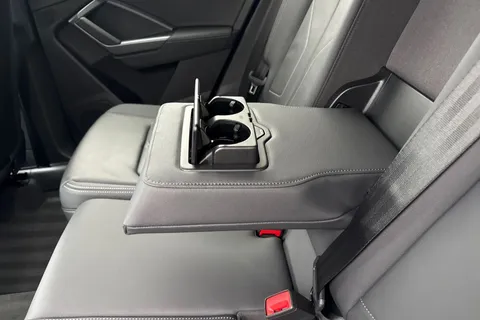 LM75ALO Audi Q3 Black Edition 35 TFSI  150 PS S tronic Thumbnail #40