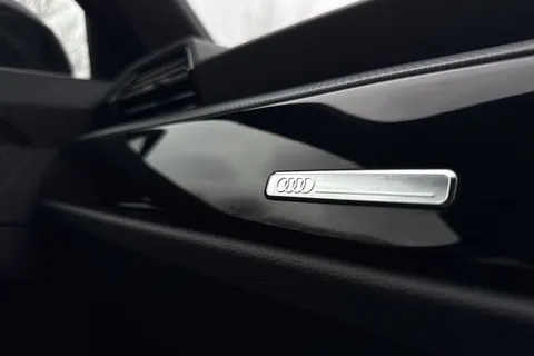 LM75ALO Audi Q3 Black Edition 35 TFSI  150 PS S tronic Thumbnail #49