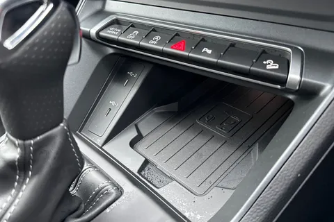 LM75ALO Audi Q3 Black Edition 35 TFSI  150 PS S tronic Thumbnail #50