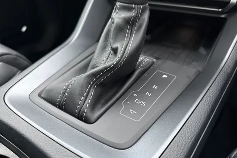 LM75ALO Audi Q3 Black Edition 35 TFSI  150 PS S tronic Thumbnail #51