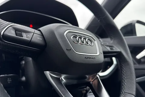 LM75ALO Audi Q3 Black Edition 35 TFSI  150 PS S tronic Thumbnail #55