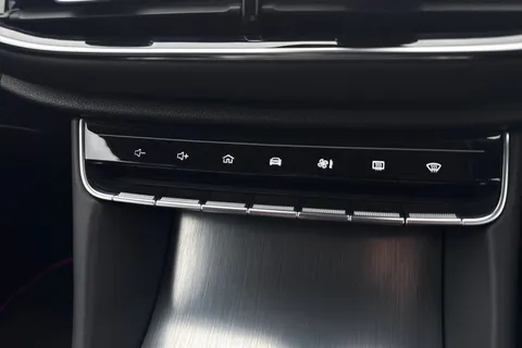 31 of 48 for MG Mg Hs 1.5 T-GDI 16.6kWh Excite Auto Euro 6 (s/s) 5dr