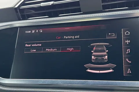 DS70CAV Audi Q3 1.5 TFSI CoD 35 S line S Tronic Euro 6 (s/s) 5dr Thumbnail #34