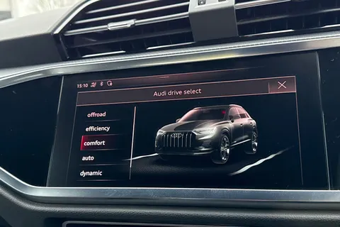 DS70CAV Audi Q3 1.5 TFSI CoD 35 S line S Tronic Euro 6 (s/s) 5dr Thumbnail #37