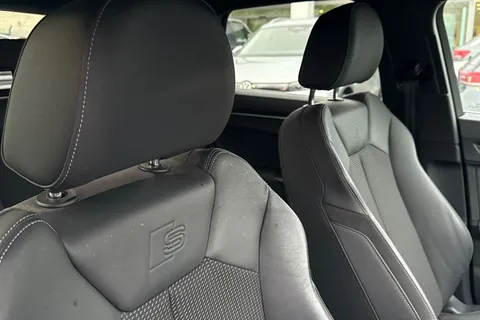 DS70CAV Audi Q3 1.5 TFSI CoD 35 S line S Tronic Euro 6 (s/s) 5dr Thumbnail #39