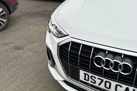 DS70CAV Audi Q3 1.5 TFSI CoD 35 S line S Tronic Euro 6 (s/s) 5dr Thumbnail #43