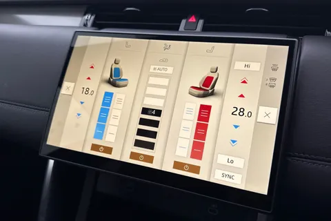 KM24WYS Land Rover Discovery Sport 2.0 D200 Dynamic HSE 5dr Thumbnail #24