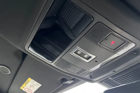 KM24WYS Land Rover Discovery Sport 2.0 D200 Dynamic HSE 5dr Thumbnail #25