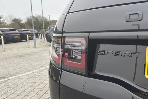 KM24WYS Land Rover Discovery Sport 2.0 D200 Dynamic HSE 5dr Thumbnail #28