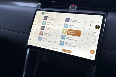 KM24WYS Land Rover Discovery Sport 2.0 D200 Dynamic HSE 5dr Thumbnail #35