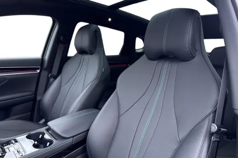 LD25TNN BYD Seal U 1.5 DM-i 18.3kWh Design CVT Auto AWD Euro 6 (s/s) 5dr Thumbnail #12