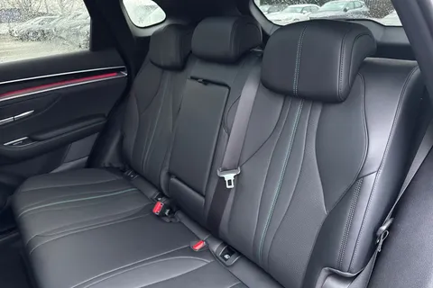 LD25TNN BYD Seal U 1.5 DM-i 18.3kWh Design CVT Auto AWD Euro 6 (s/s) 5dr Thumbnail #15