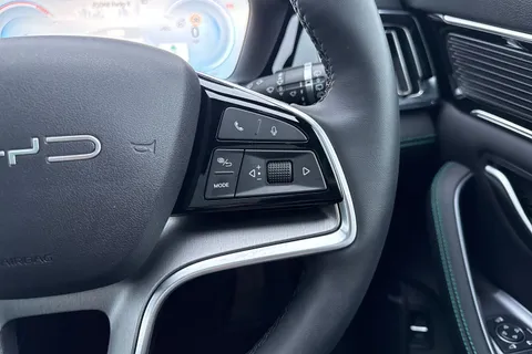 LD25TNN BYD Seal U 1.5 DM-i 18.3kWh Design CVT Auto AWD Euro 6 (s/s) 5dr Thumbnail #45