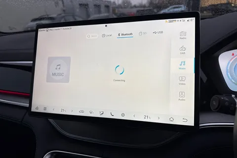 LD25TNN BYD Seal U 1.5 DM-i 18.3kWh Design CVT Auto AWD Euro 6 (s/s) 5dr Thumbnail #55