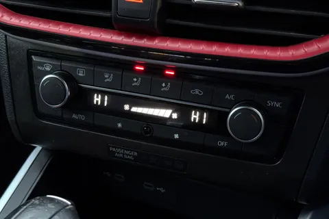 WR72ZSZ SEAT Arona 1.0 TSI FR Edition DSG Euro 6 (s/s) 5dr Thumbnail #23