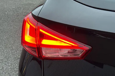 WR72ZSZ SEAT Arona 1.0 TSI FR Edition DSG Euro 6 (s/s) 5dr Thumbnail #35