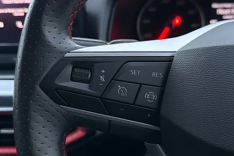 WR72ZSZ SEAT Arona 1.0 TSI FR Edition DSG Euro 6 (s/s) 5dr Thumbnail #41