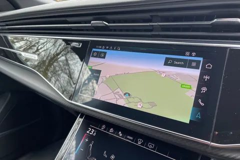 DX75UBO Audi RS Q8 SUV performance Carbon Black   640 PS tiptronic Thumbnail #17