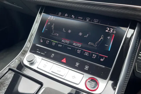 DX75UBO Audi RS Q8 SUV performance Carbon Black   640 PS tiptronic Thumbnail #22