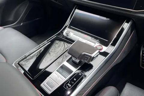 DX75UBO Audi RS Q8 SUV performance Carbon Black   640 PS tiptronic Thumbnail #23