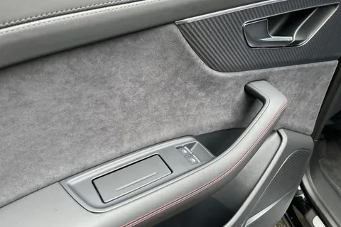 DX75UBO Audi RS Q8 SUV performance Carbon Black   640 PS tiptronic Thumbnail #27