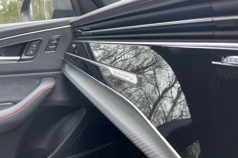 DX75UBO Audi RS Q8 SUV performance Carbon Black   640 PS tiptronic Thumbnail #32