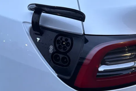LB72XPG Tesla Model Y (Dual Motor) Long Range Auto 4WDE 5dr Thumbnail #37