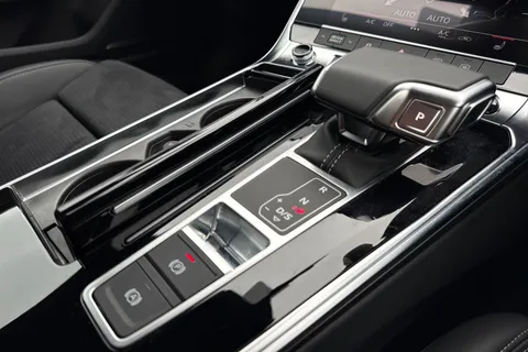 BP25TLO Audi A6 Avant Avant Black Edition 40 TDI quattro 204 PS S tronic Thumbnail #23