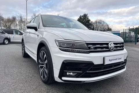 SW20OGH Volkswagen Tiguan 2.0 TDi 190 4Motion R-Line Tech 5dr DSG Thumbnail #10