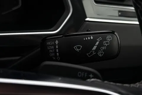 SW20OGH Volkswagen Tiguan 2.0 TDi 190 4Motion R-Line Tech 5dr DSG Thumbnail #47