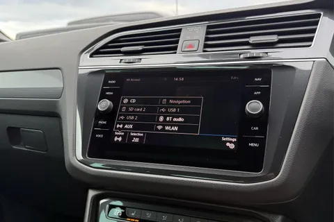 SW20OGH Volkswagen Tiguan 2.0 TDi 190 4Motion R-Line Tech 5dr DSG Thumbnail #52