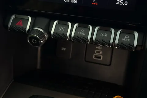 GL24VXW Volkswagen Amarok D/Cab Pick Up Style 2.0 TDI 205 4MOTION Auto Thumbnail #58