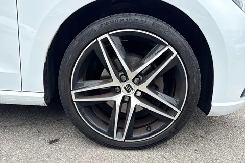 PJ72UEH SEAT Ibiza 1.0 TSI FR Edition Euro 6 (s/s) 5dr Thumbnail #25