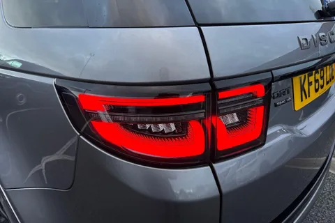 KF69LDE Land Rover Discovery Sport 2.0 D240 MHEV R-Dynamic HSE Auto 4WD Euro 6 (s/s) 5dr Thumbnail #26