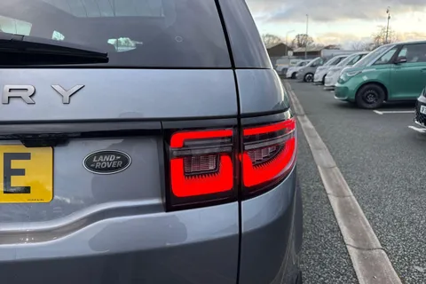KF69LDE Land Rover Discovery Sport 2.0 D240 MHEV R-Dynamic HSE Auto 4WD Euro 6 (s/s) 5dr Thumbnail #27