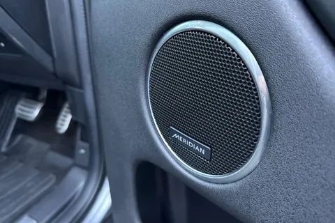 KF69LDE Land Rover Discovery Sport 2.0 D240 MHEV R-Dynamic HSE Auto 4WD Euro 6 (s/s) 5dr Thumbnail #41