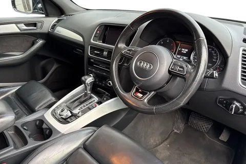 GY66NMM Audi Q5 2.0 TDI S line Plus S Tronic quattro Euro 6 (s/s) 5dr Thumbnail #8