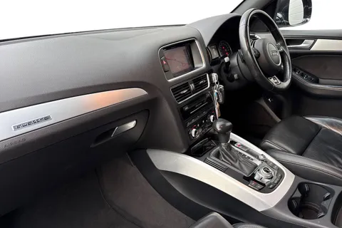 GY66NMM Audi Q5 2.0 TDI S line Plus S Tronic quattro Euro 6 (s/s) 5dr Thumbnail #9